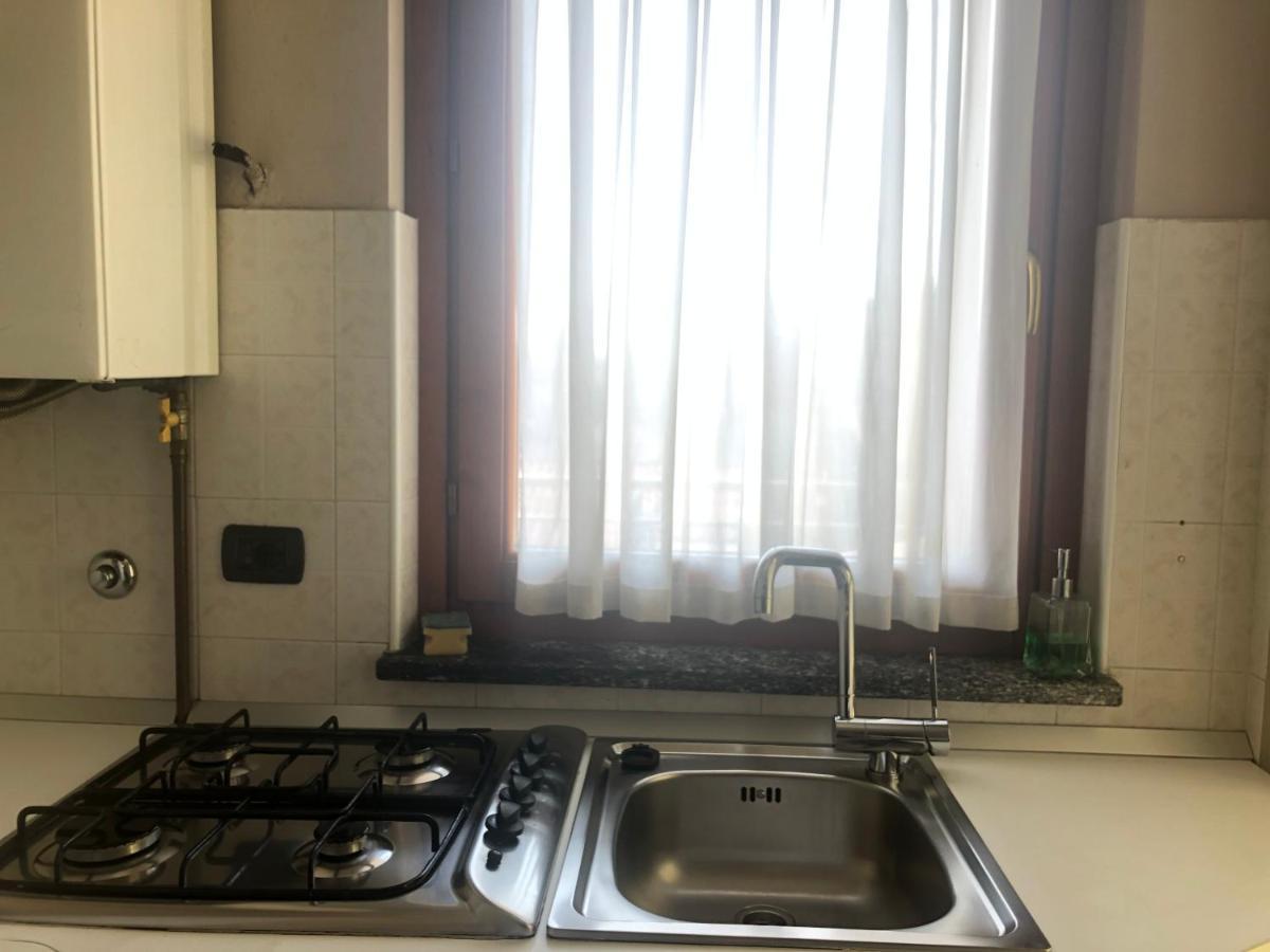 Апарт отель Residenza Segrate Centro Сеграте Экстерьер фото